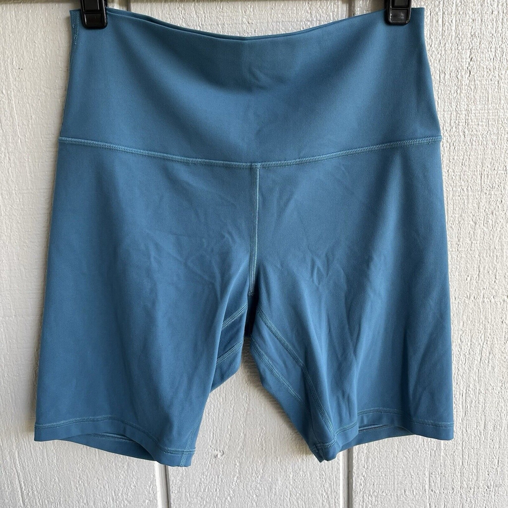 Lululemon Align High Rise Short 8" in Capture Blue Size 8